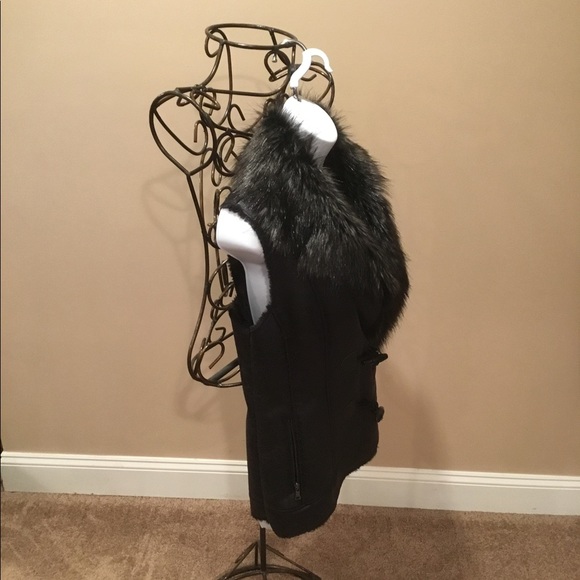 GUESS VEST - Picture 3 of 13